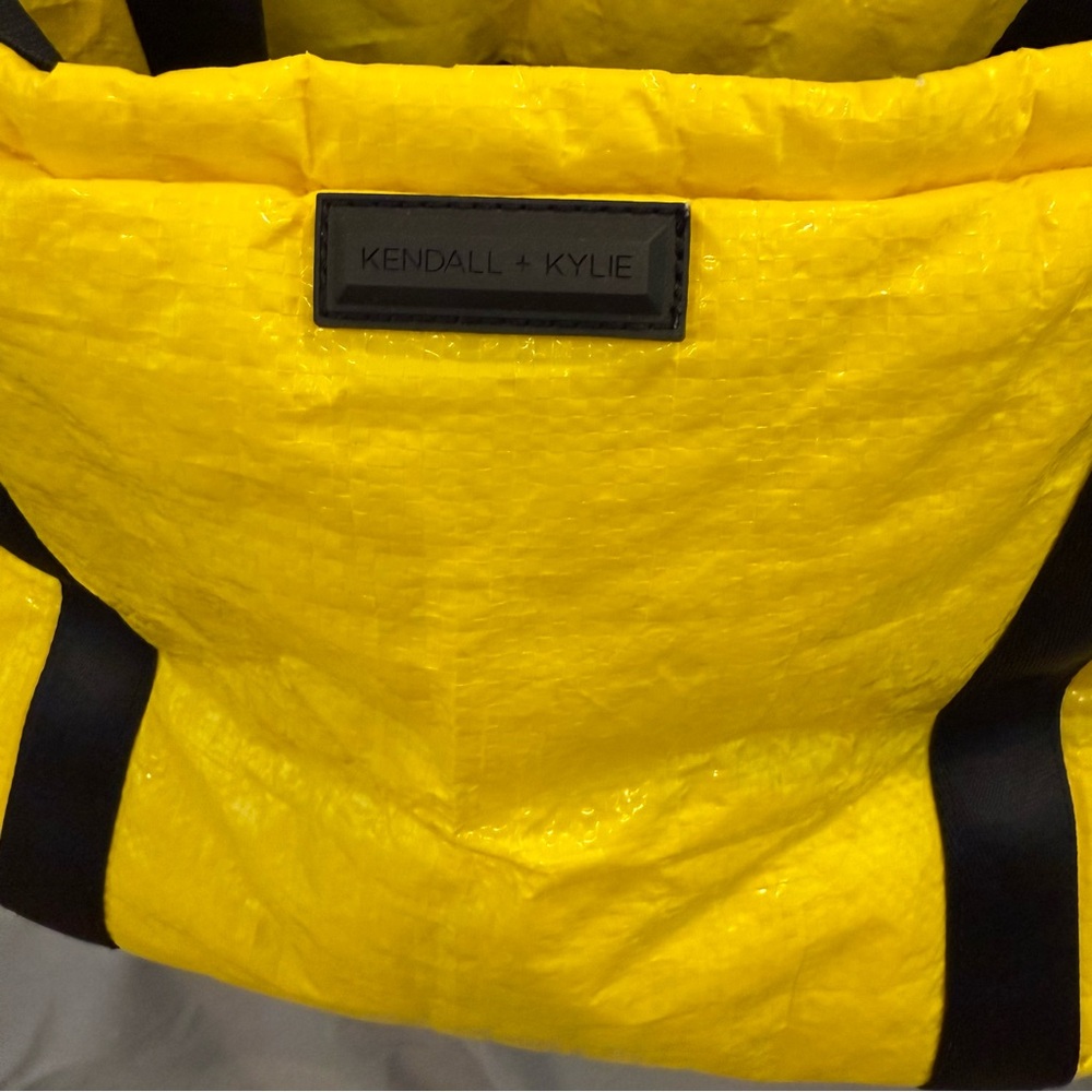Kendall & Kylie Vibrant Yellow Bag with Black Accents - Picture 14 of 16